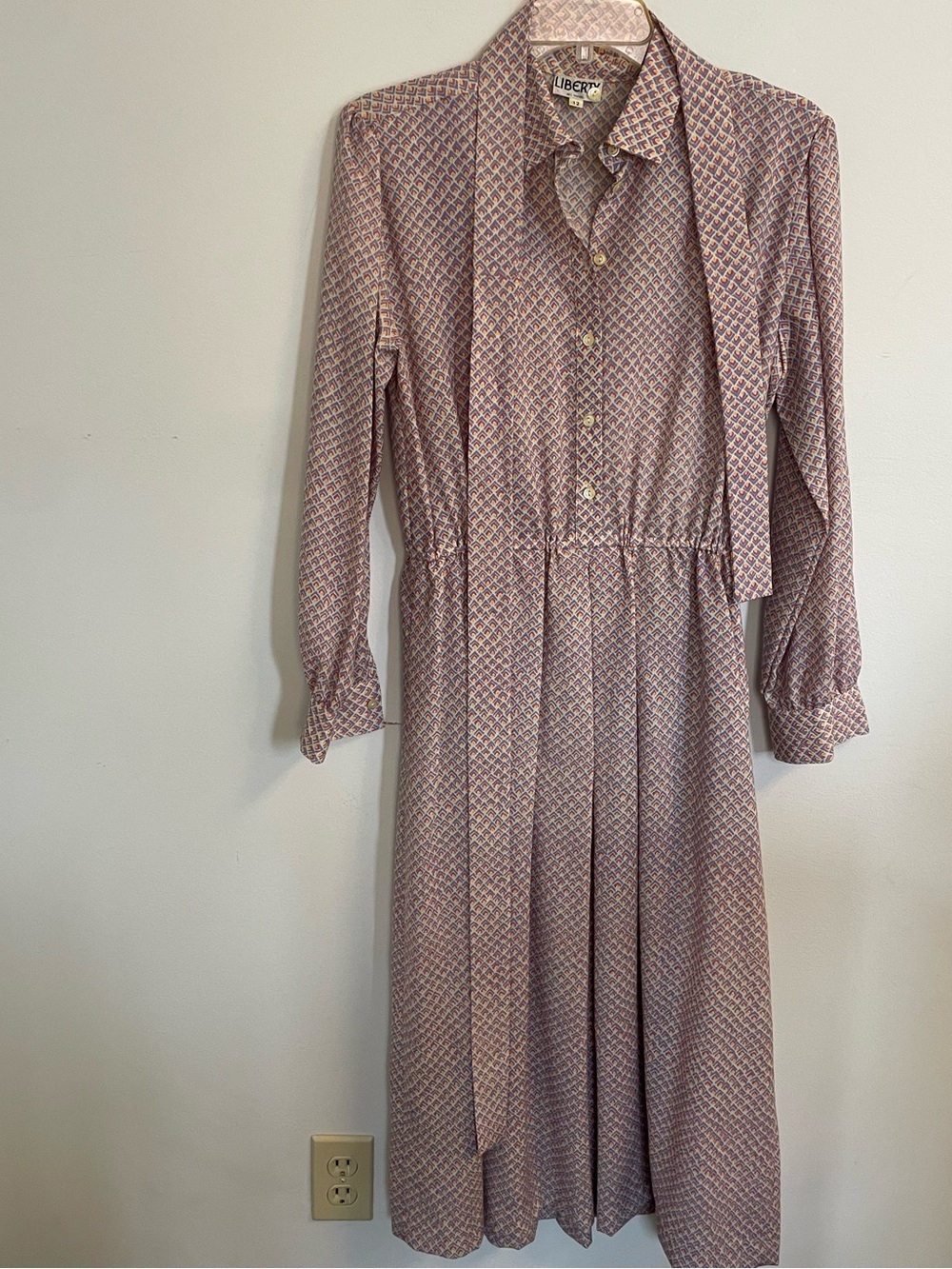 liberty mauve geometric long-sleeve tie-neck dress